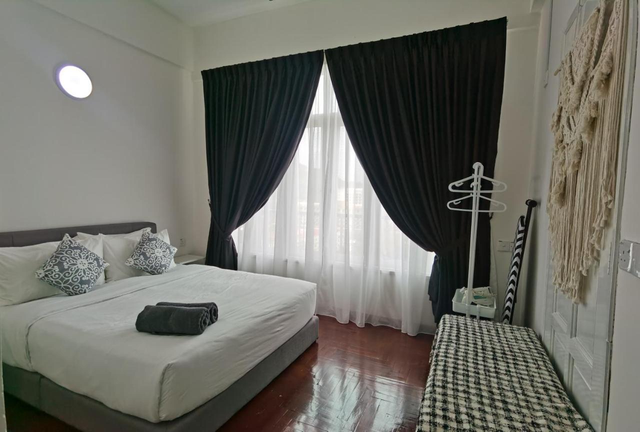 Lui Lui Comfy Condo In Great Location Kuah Extérieur photo